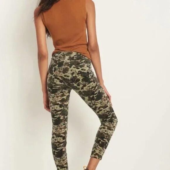 Anthropologie Pilcro and the Letterpress 25 High-Rise Corduroy Camo Skinny Pants - Picture 1 of 13